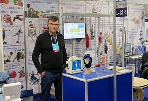 Система реабілітації рук Syrebo™ була представлена ​​на Міжнародній медичній ...